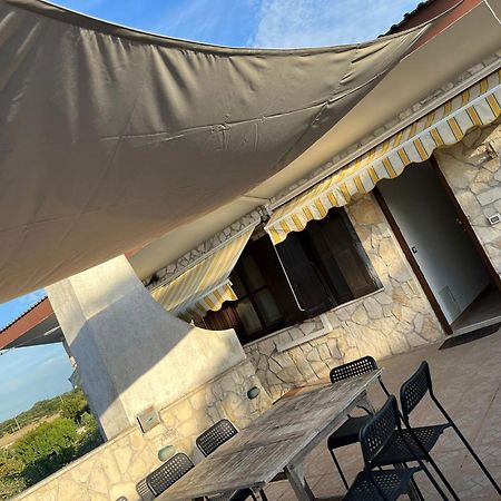Case Vacanza E Camere In Villa Isabella Con Parcheggio Custodito E Wifi Джоя дел Коле Екстериор снимка