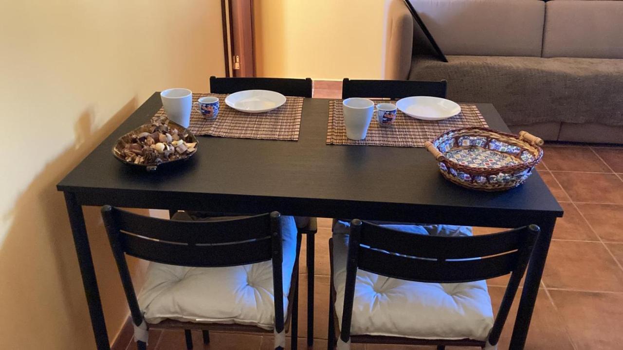 Case Vacanza E Camere In Villa Isabella Con Parcheggio Custodito E Wifi Джоя дел Коле Екстериор снимка