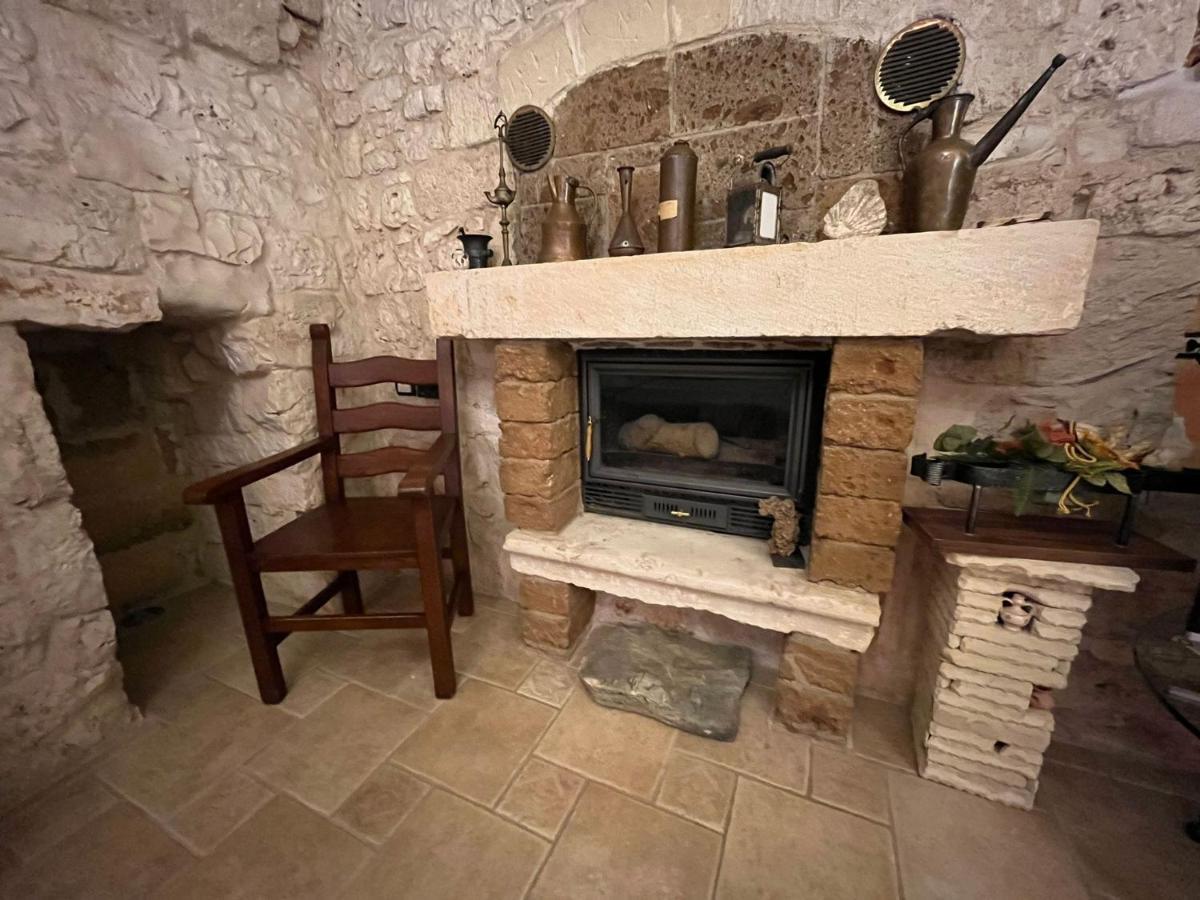 Case Vacanza E Camere In Villa Isabella Con Parcheggio Custodito E Wifi Джоя дел Коле Екстериор снимка
