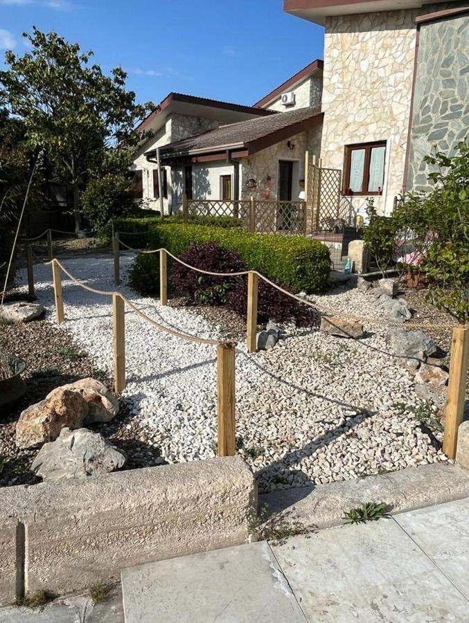 Case Vacanza E Camere In Villa Isabella Con Parcheggio Custodito E Wifi Джоя дел Коле Екстериор снимка