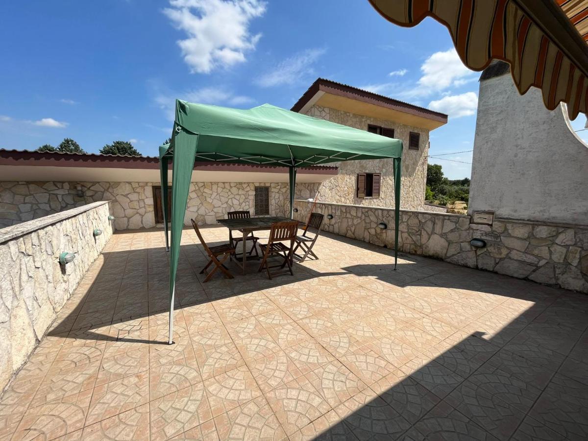Case Vacanza E Camere In Villa Isabella Con Parcheggio Custodito E Wifi Джоя дел Коле Екстериор снимка