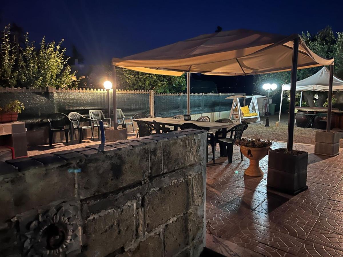 Case Vacanza E Camere In Villa Isabella Con Parcheggio Custodito E Wifi Джоя дел Коле Екстериор снимка