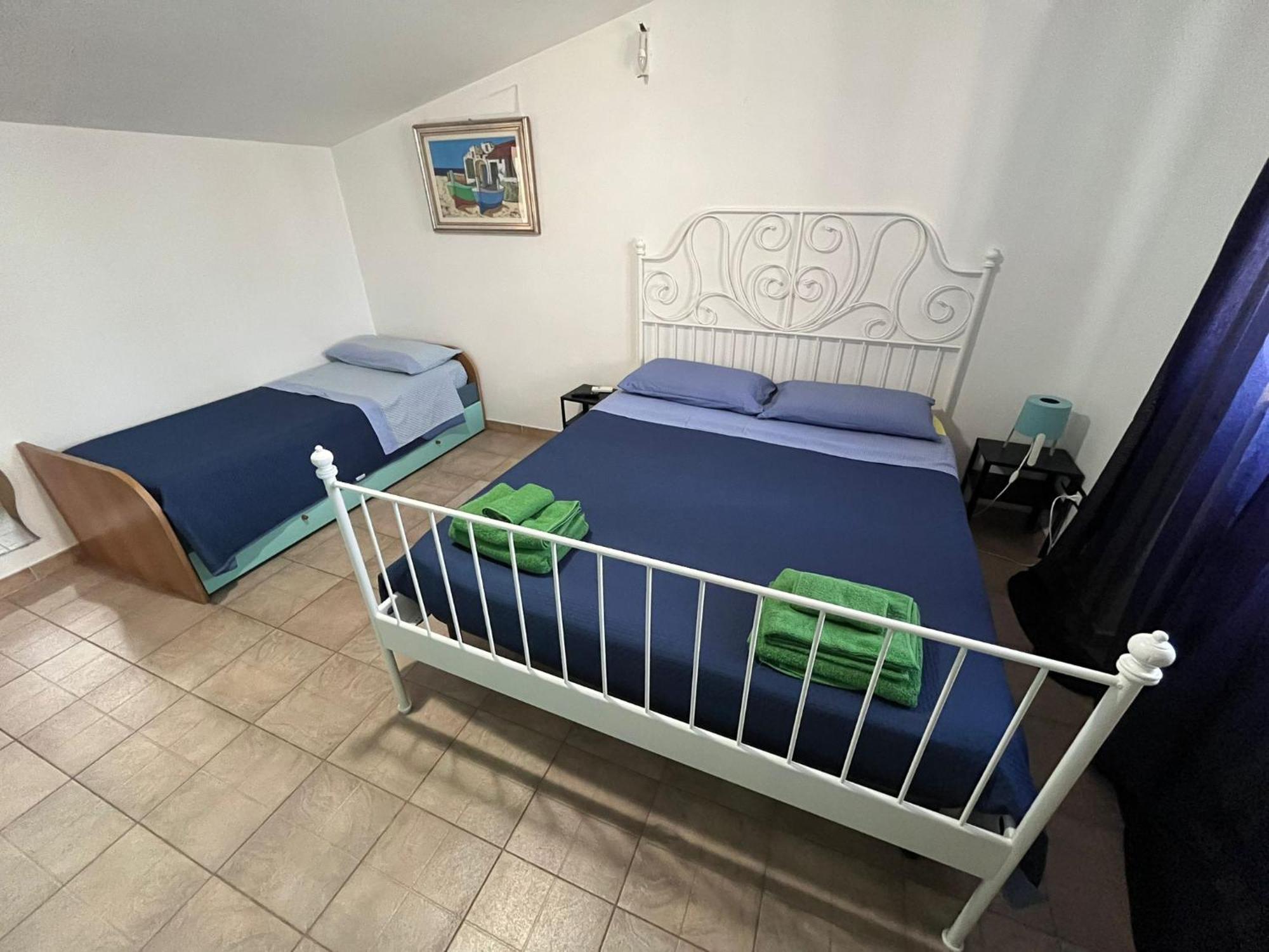Case Vacanza E Camere In Villa Isabella Con Parcheggio Custodito E Wifi Джоя дел Коле Екстериор снимка