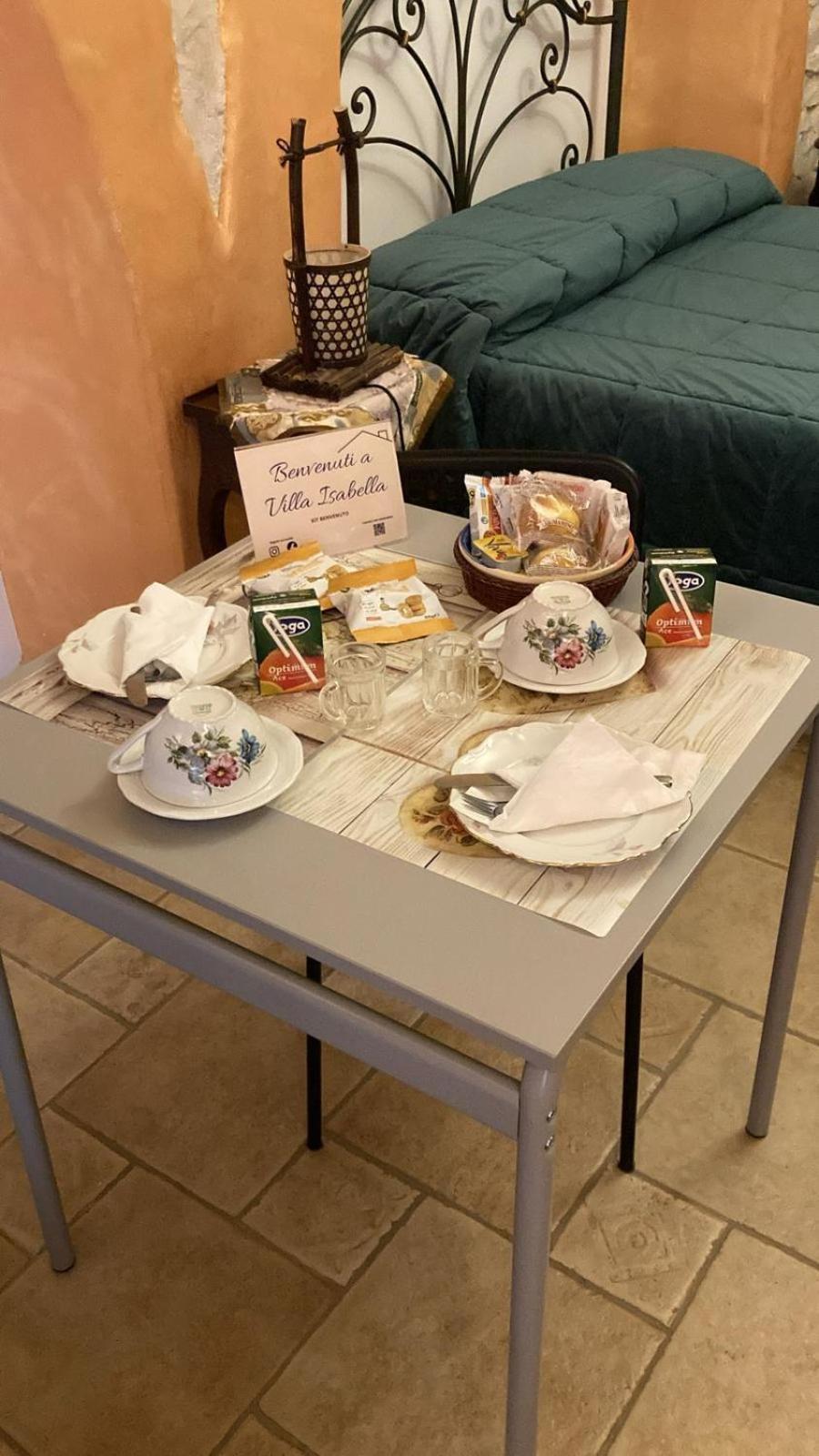Case Vacanza E Camere In Villa Isabella Con Parcheggio Custodito E Wifi Джоя дел Коле Екстериор снимка